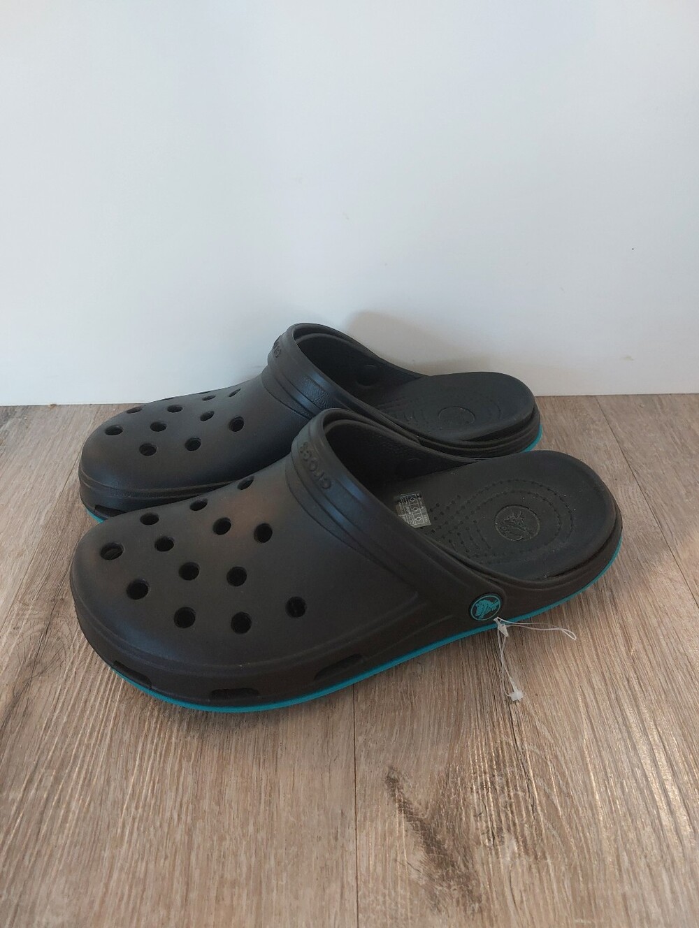 Crocs Clogs Women's Size 9 Boulder Colorado Brand New